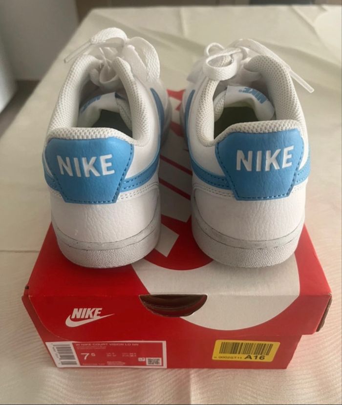 Baskets Nike - photo numéro 3