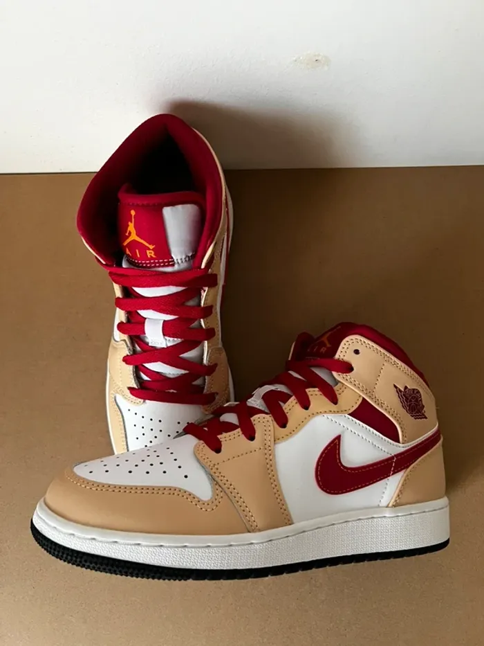 Nike Air Jordan 1 Mid Light Cardinal Curry - 38 - photo numéro 5
