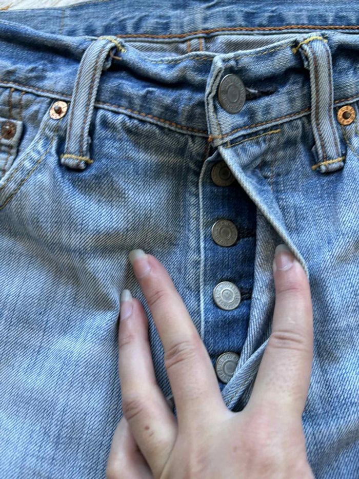Jean levi’s 501 homme bleu effet délavé coupe regular straight droit taille W33 42/44 L L34 - photo numéro 9