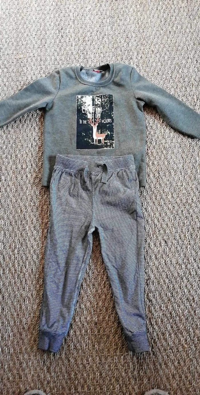 Pyjama deux pièces TAO 4 ans