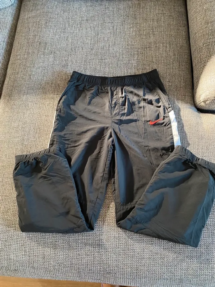 đ„ Bas de survĂȘtement Nike vintage â Trackpant noir â Taille L â Parfait Ă©tat - photo numĂ©ro 6