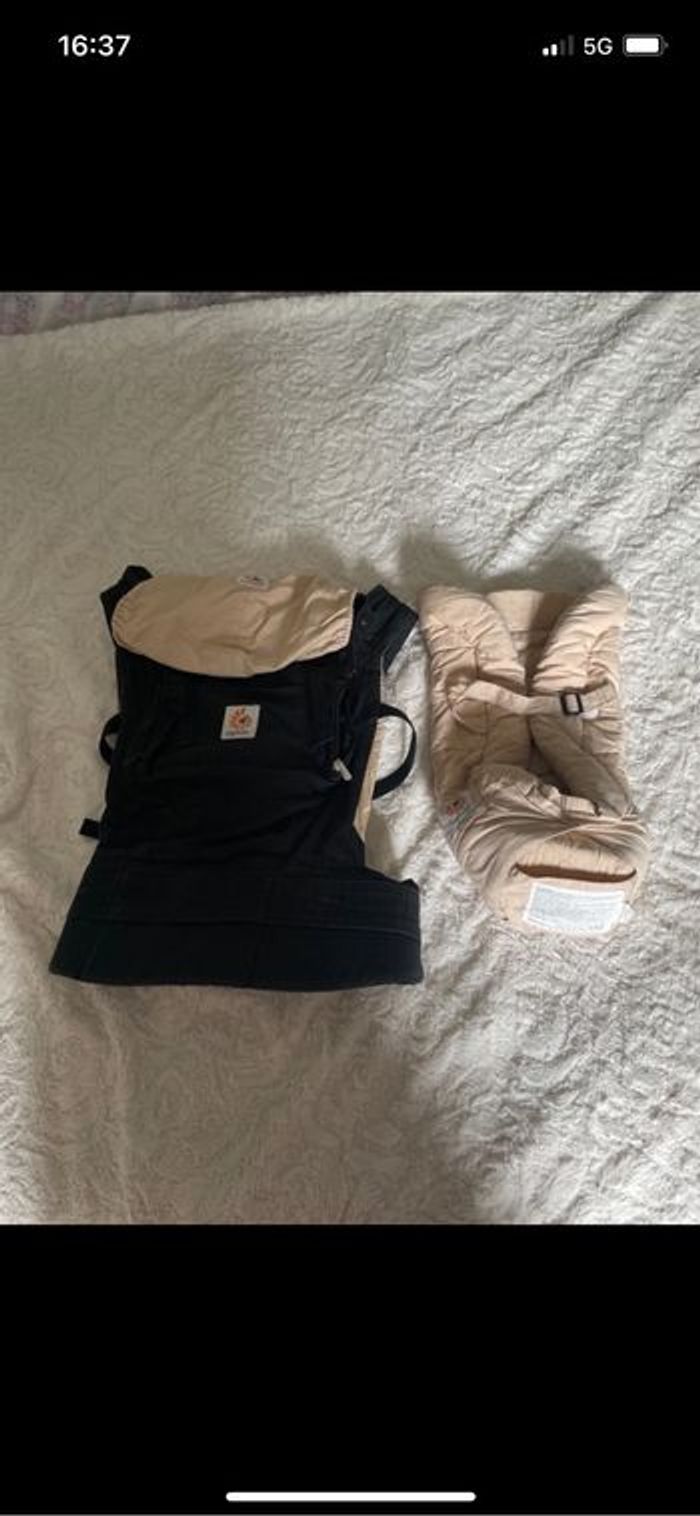 Porte bébé Ergobaby avec réhausseur