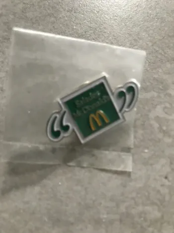 vintage pin’ s McDonald s les salades neuf jamais déballé en métal