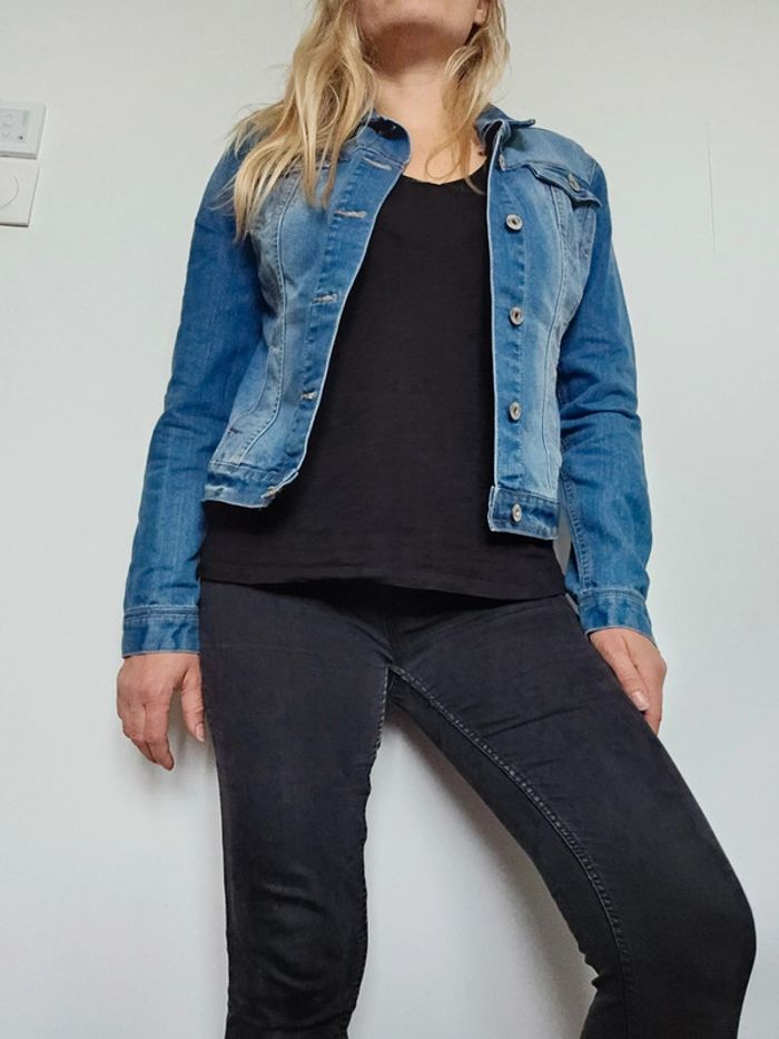 Veste en jean's taille S/M - photo numéro 3