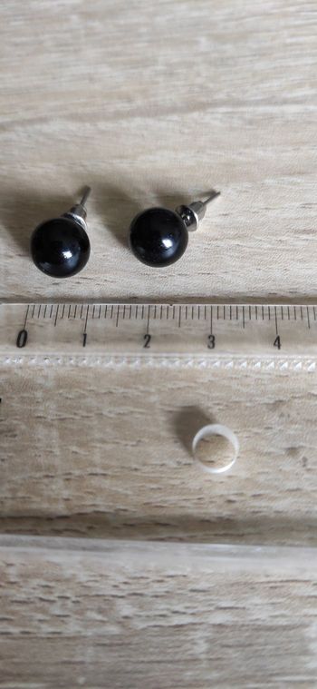 Boucles d'oreilles neuves