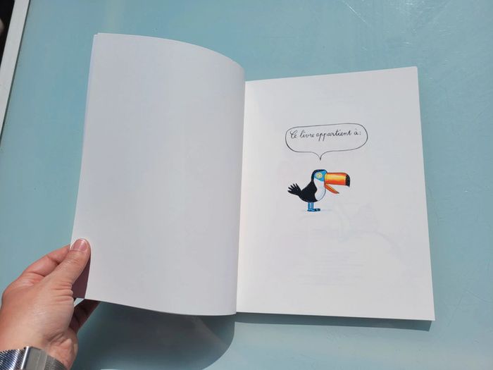 Livre , couverture souple, l'école des loisirs 🐒 Radio Banane 🍌 6-9 ans (48) - photo numéro 4