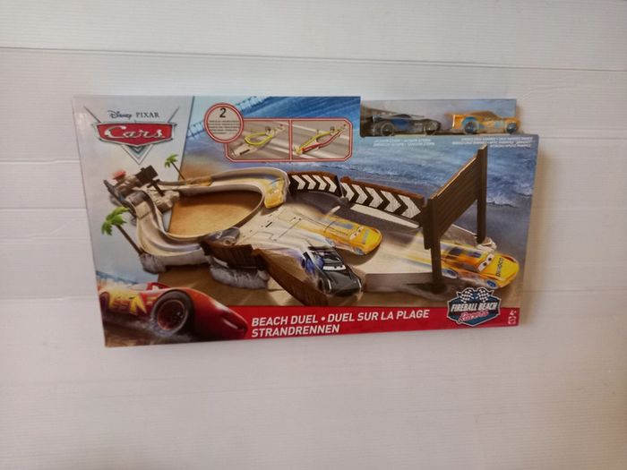 Cars duel à la plage