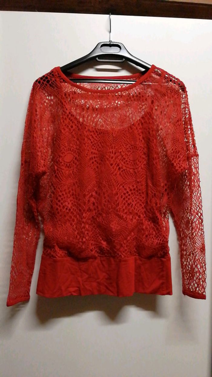Top rouge - photo numéro 3