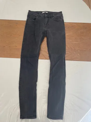 Pantalon noir effet délavé skinny