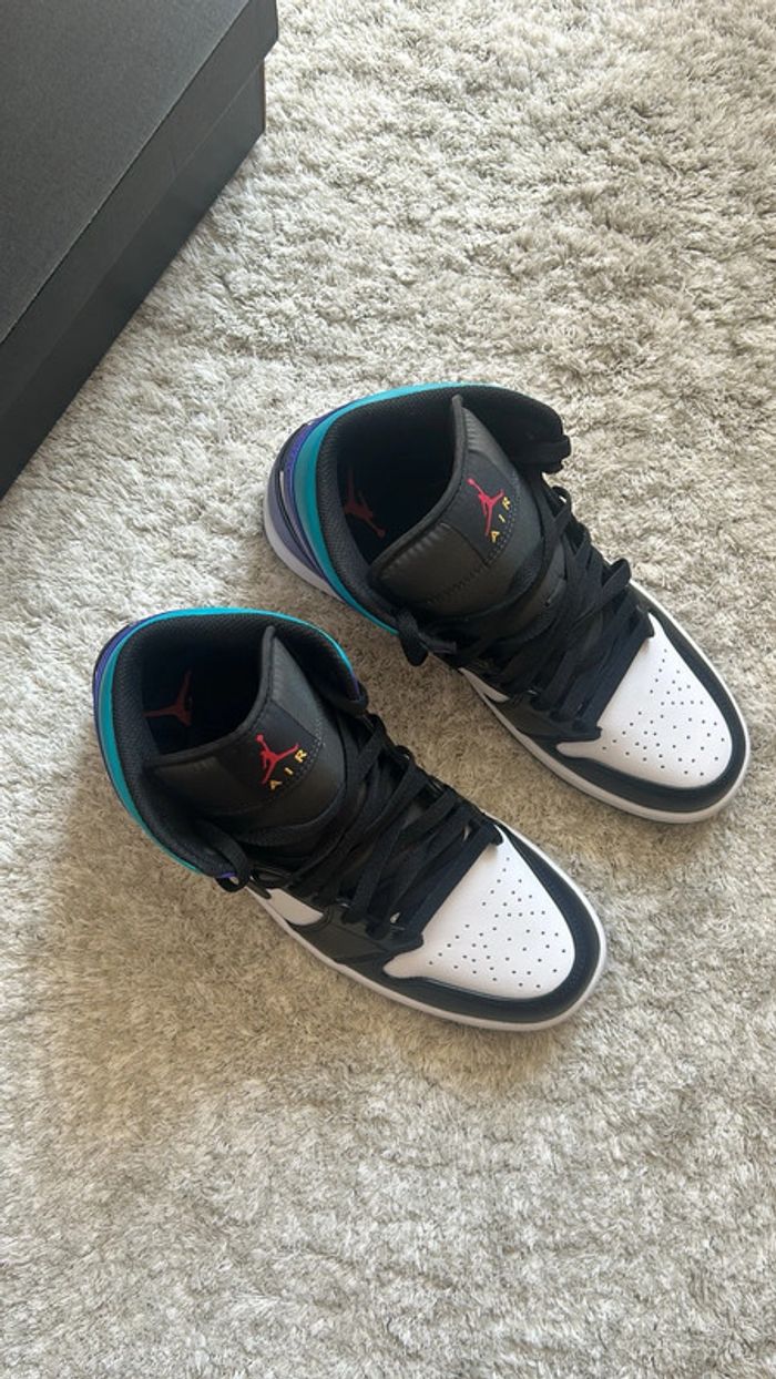 Air Jordan 1 Mid – Aqua Grape Black Toe / Blanc Violet Noir – Taille 44 - photo numéro 4