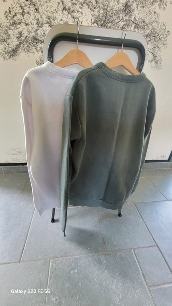 Sweat kaki et blanc - photo numéro 2