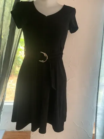 Robe noire col V Tally weijl taille M effet daim