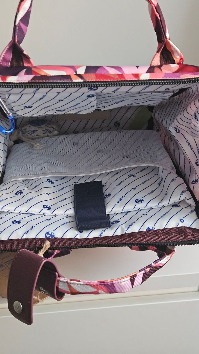 Sac à dos Adventurer Cabaia taille médium avec ses deux pochettes- neuf - photo numéro 10