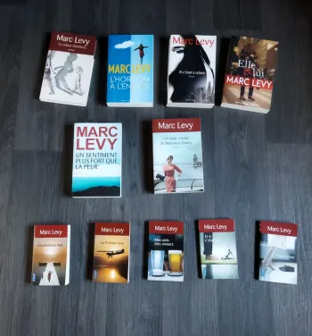 Lot de 11 livres Marc Lévy