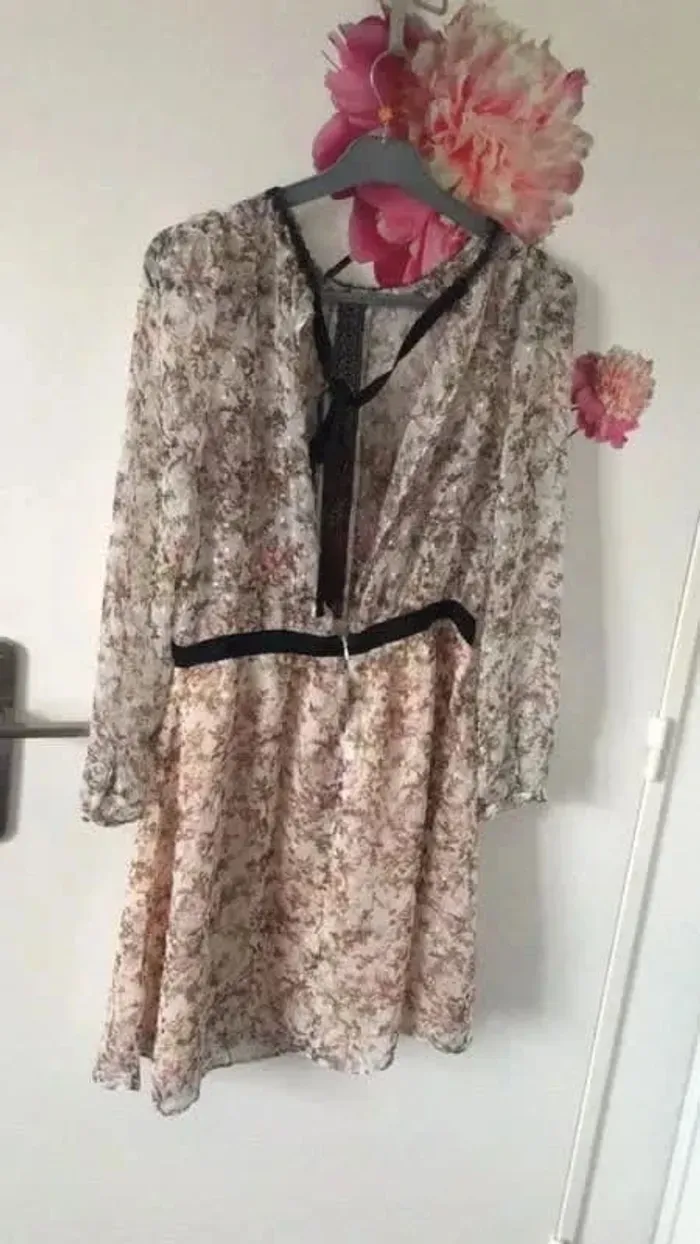 Robe voile et dentelle Morgan neuve - photo numéro 2