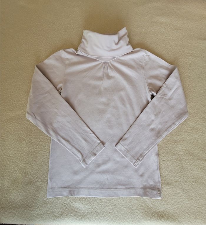 Pull col roulé 126 cm 8 ans