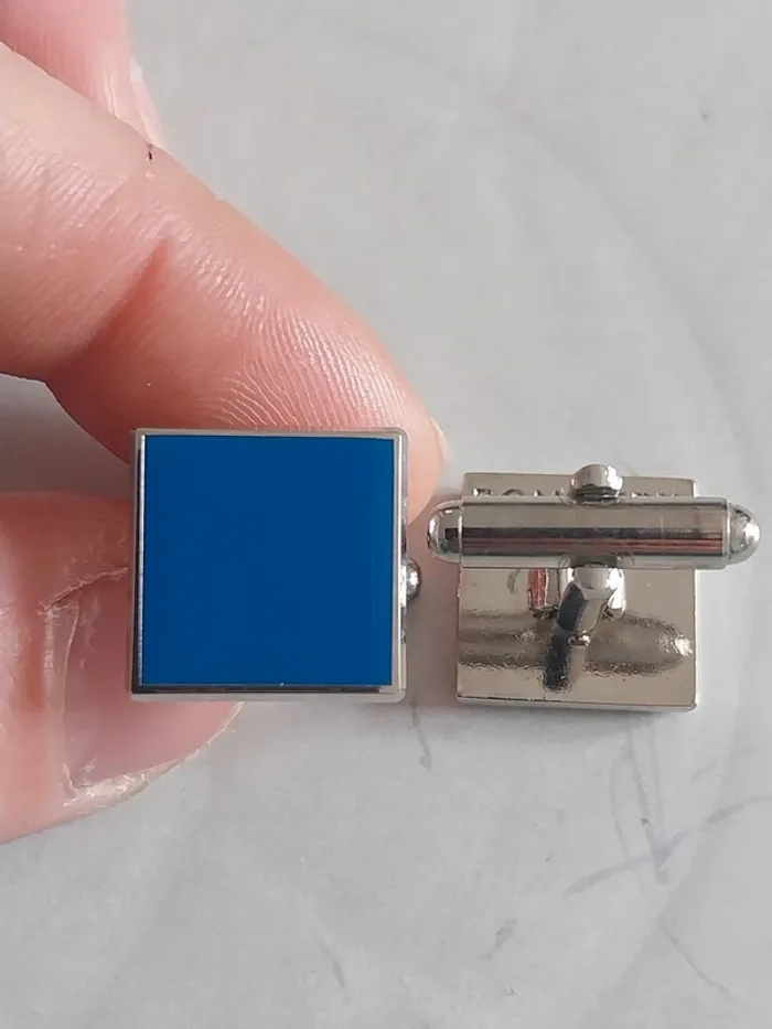 Jolis boutons de manchette Pommery NEUFS - photo numéro 4