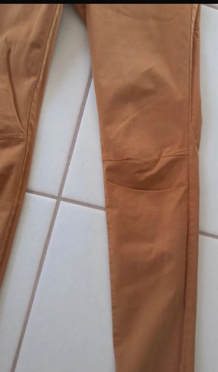 Magnifique pantalon moutarde de la marque Elora - photo numéro 2