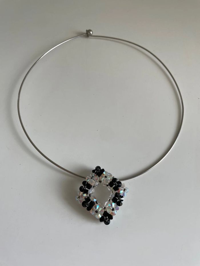 Collier noir original - photo numéro 4