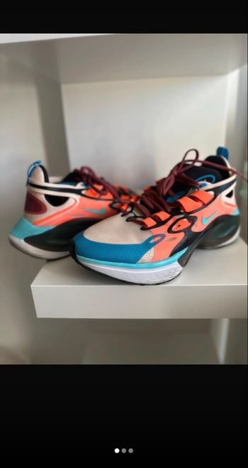 Nike