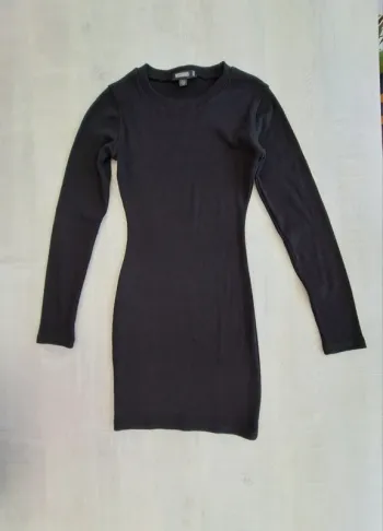 Robe pull noire Missguided - taille 32 - Côtelée - classique basique