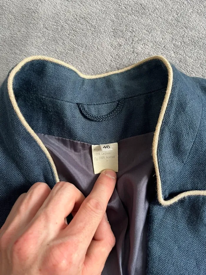 Veste vintage bleu marine – Liseré beige & boutons dorés – T.46 élégante - photo numéro 4