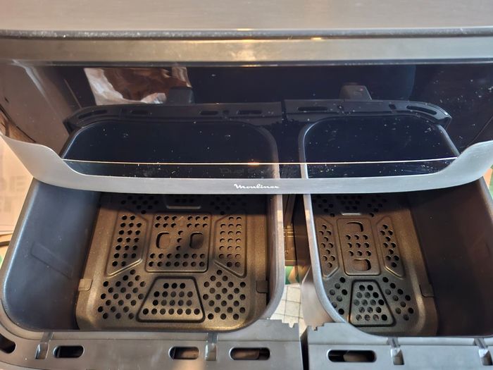 Dual easy fry moulinex 11 L neuf juste essayer
Encore garanti jusqu'au 1 novembre 2026 avec facture 
Prix 160 euro
Idéale pour cadeau Noël jai olus la boîte - photo numéro 4