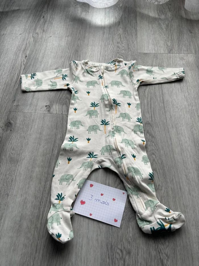 Lot pyjama taille 3 mois. - photo numéro 6