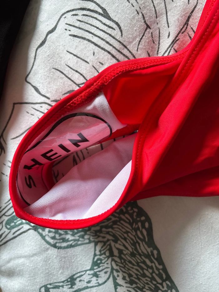 Maillot une pièce Shein rouge - photo numéro 3