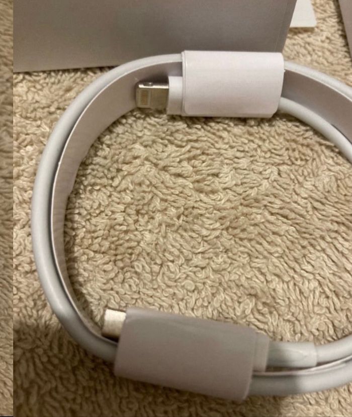 AirPods Apple neuf écouteurs - photo numéro 4