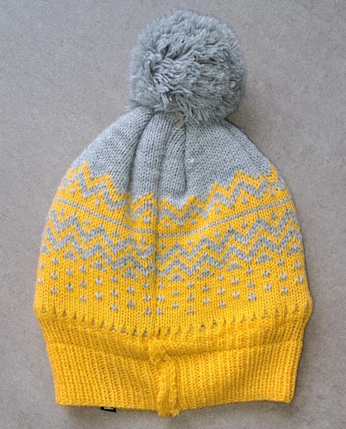 Bonnet jaune et gris Mickey 12 mois - photo numéro 4