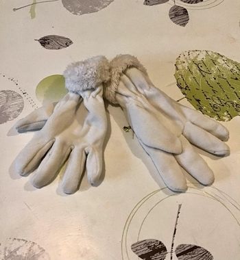 Paire de gants molletonné taille 2 crème soit 7/8
