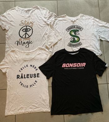 Lot 4 te shirt taille S/M