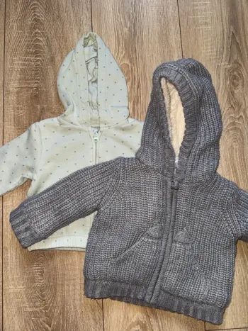 Lot de 2 gilets 6 mois