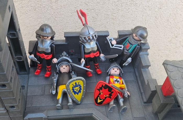 Châteaux playmobil chevalier - photo numéro 7