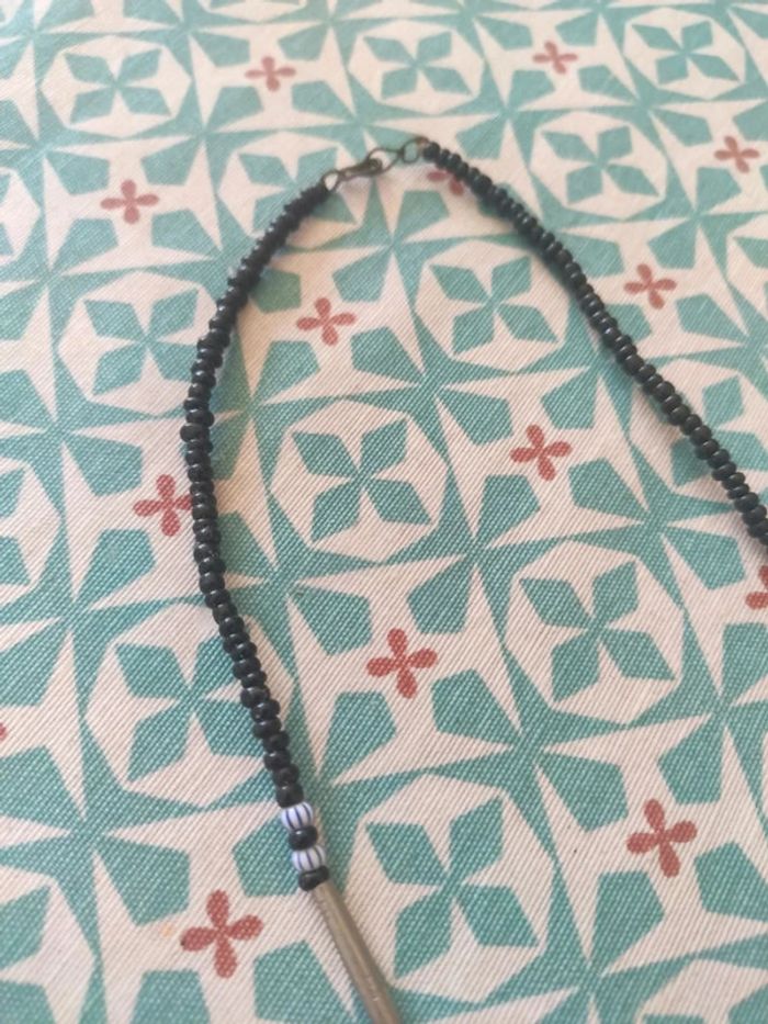 Collier perle argenté noir Burkina Faso - photo numéro 4