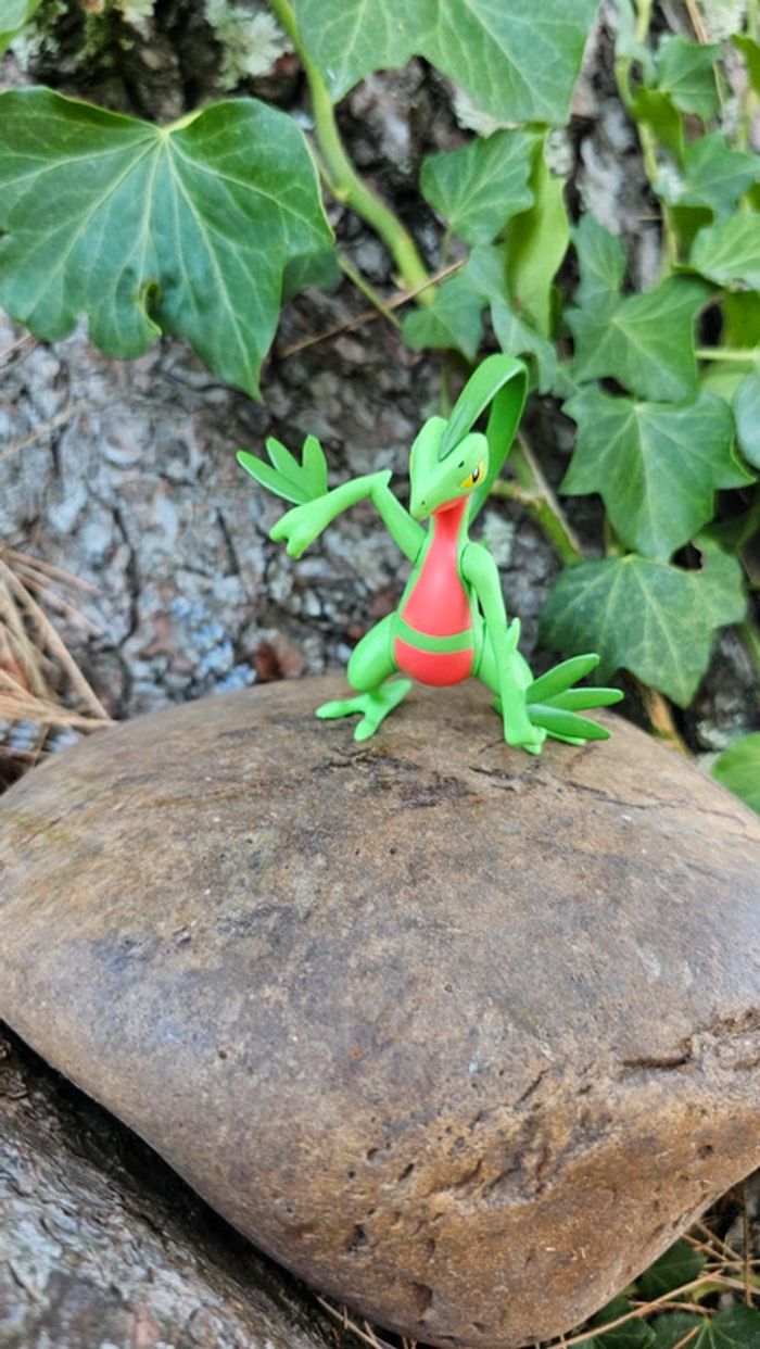 Super figurine Pokemon Nintendo tomy massko