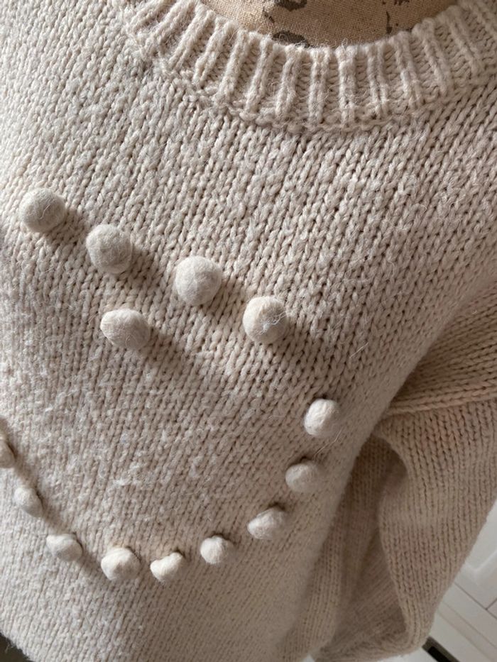 Pull coeur beige - photo numéro 2