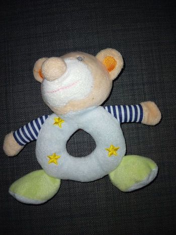 Hochet ourson en TBE babygro