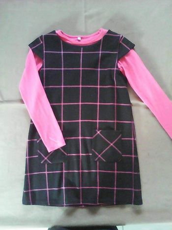 Robe et tee-shirt manches longues