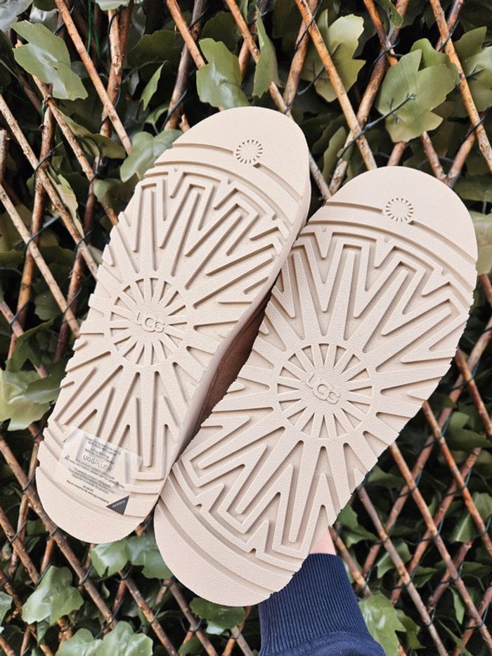 Ugg Tazz Sand Taille 39 - photo numéro 7