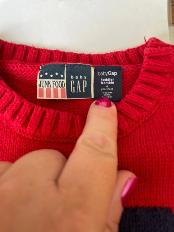 Pull mailles gap, quatre ans. Superman. - photo numéro 3