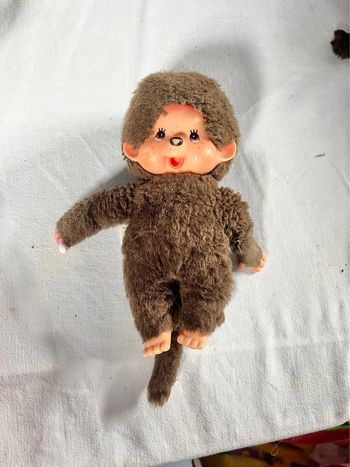 Peluche kiki 20 cm ajena