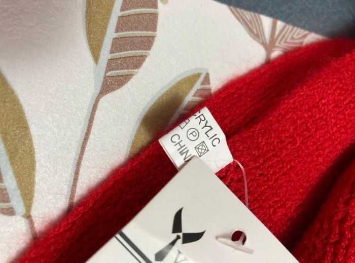 Écharpe rouge : Yves Enzo - photo numéro 2