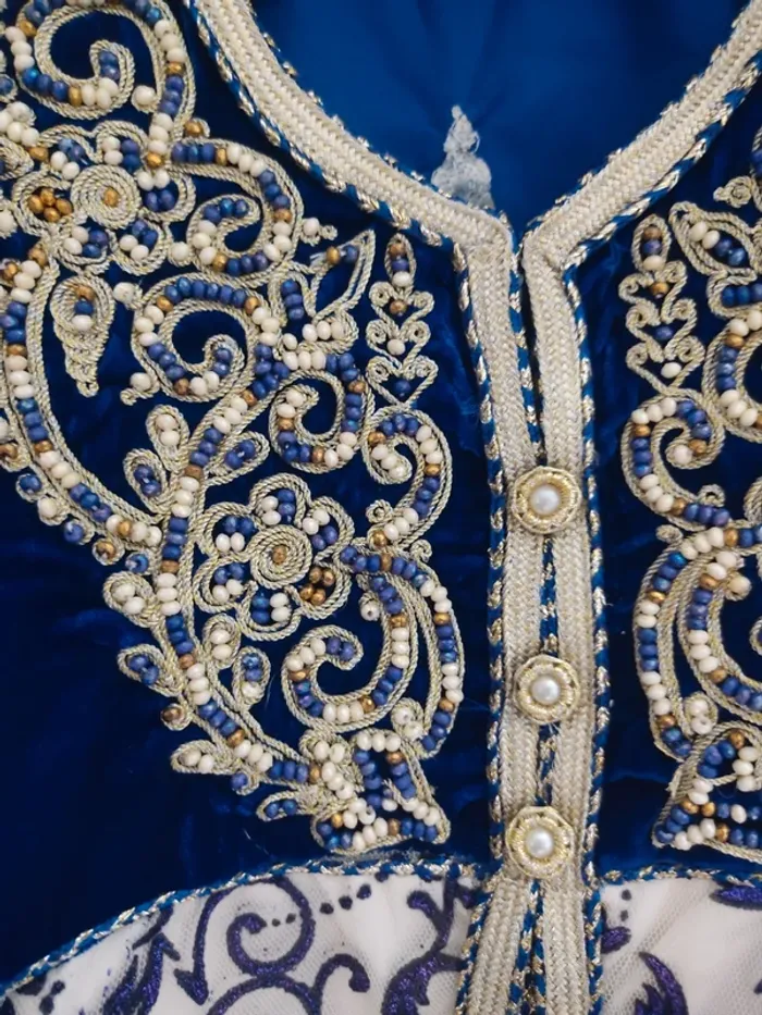 Caftan bleu en velours et mousseline pour fille - photo numéro 4