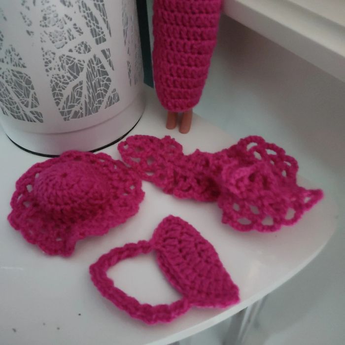 Vêtements pour Barbie 3+1€. - photo numéro 7