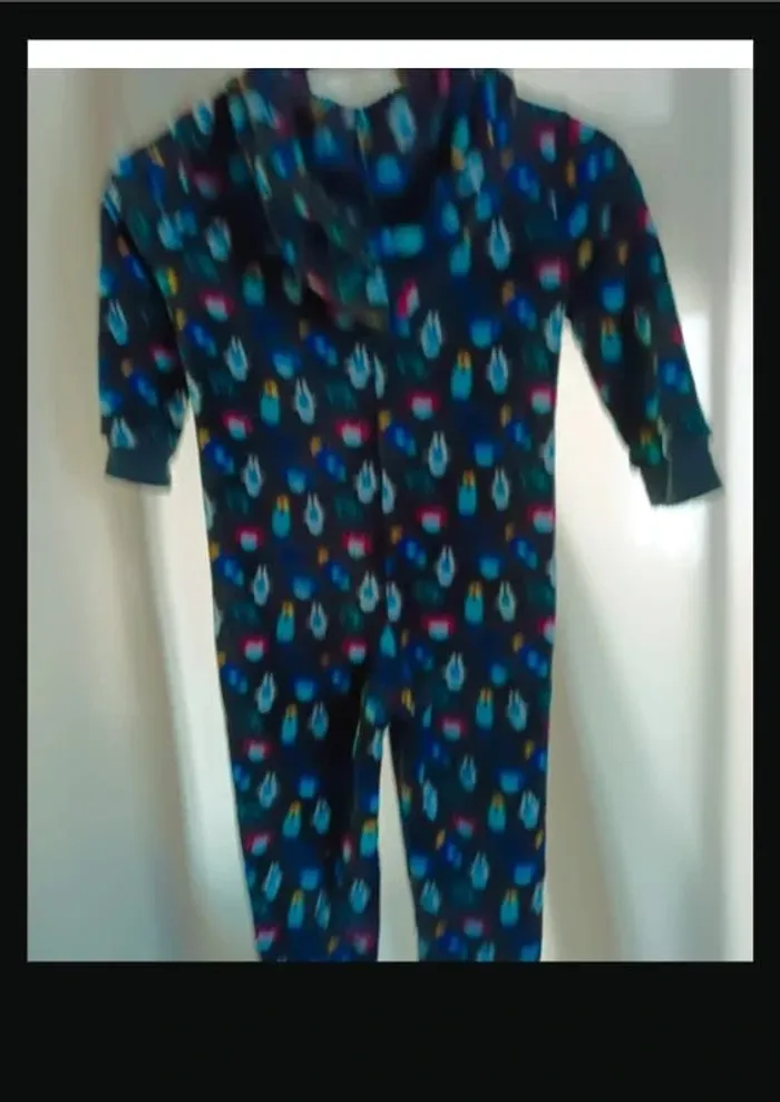 Combinaison sur pyjama taille 8 ans - photo numéro 2
