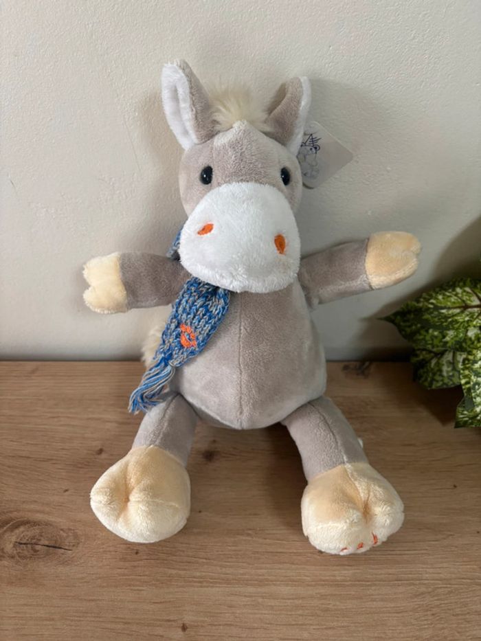 Neuf doudou peluche cheval gris beige écharpe bleu maxita - photo numéro 4