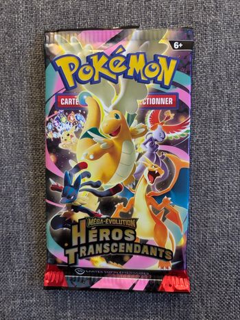 Booster Pokémon Héros Transcendants reconditionné 