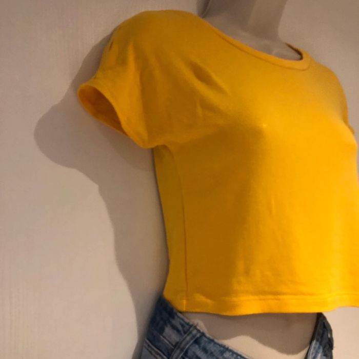 T-shirt court Zara trafaluc jaune taille S - photo numéro 4